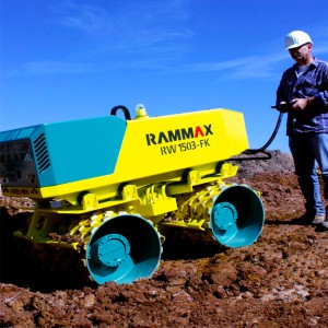 Inchiriere Cilindru compactor pentru terasament - AMMANN RAMMAX “ picior de oaie” - RW 1504 HF