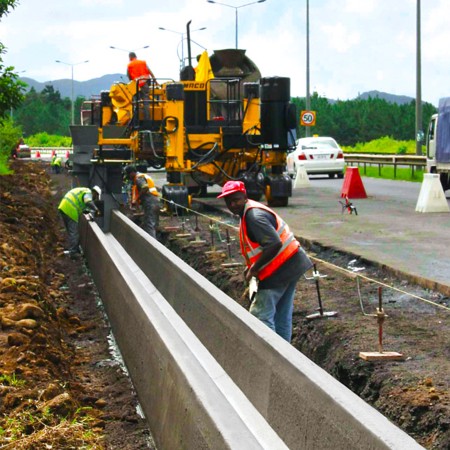 Finisor pentru beton cu cofraj glisant GOMACO 4400