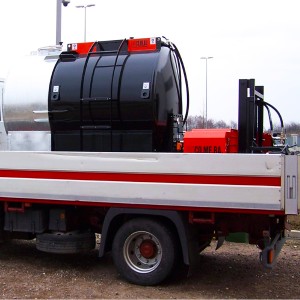 Raspanditor emulsie montabil pe camion cu lance manuala si rampa - COMEBA EC / EH